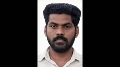 பெரம்பூர்: எஸ் ஆர் பி காலனிகள் வீட்டில் பாத்ரூமில் பெண்கள் குளிப்பதை வீடியோ எடுத்த இளைஞரை மடக்கி பிடித்த போலீசாரால் பரபரப்பு