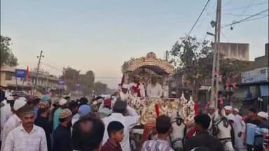 રાણપુર: રાણપુરમાં સૈયદ મુનીર બાપુનું આગમણ થતા ભવ્ય સ્વાગતકરાયુ: વ્યસન મુક્તિનો આપ્યો સંદેશ