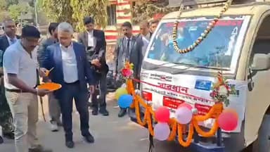 শালবনি: বাল্যবিবাহ প্রতিরোধে সচেতনতার বর্তমান দিতে পশ্চিম মেদিনীপুরের বিভিন্ন প্রান্তে ঘুরবে সুসজ্জিত ট্যাবলো, উদ্বোধন হলো তার