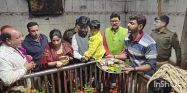 खुसरूपुर: पटना डीएम व एसएसपी ने बैकटपुर गौरीशंकर मंदिर में परिवार संग की पूजा-अर्चना