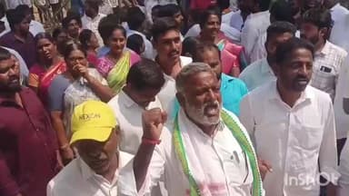 నర్సంపేట: నర్సంపేట మున్సిపల్ కార్యాలయం ముందు కాంగ్రెస్ పార్టీ శ్రేణుల విజయోత్సవ ర్యాలీ