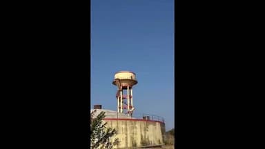 टाटगढ़: देवाता पीएचडी विभाग में टंकी पर चढ़े युवक का ड्रामा: प्रेम प्रसंग व नशे में उठाया कदम, शाम तक मानी गलती