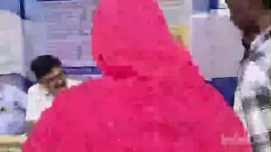 হরিশ্চন্দ্রপুর ২: হরিশ্চন্দ্রপুর কলেজে যুব সাথী প্রকল্পে শিবির পরিদর্শন করলেন জেলা পরিষদের কৃষি কর্মাধক্ক্য