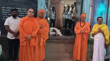 ಹುಕ್ಕೇರಿ: ನೀಡಸೋಶಿ ಗ್ರಾಮದಲ್ಲಿ ಜರುಗಿದ ದುರದುಂಡಿಶ್ವರ ಮಹಾಶಿವಯೋಗಿಗಳ ಉತ್ಸವ ಮೂರ್ತಿಯ ಪಲ್ಲಕ್ಕಿ ಮೇರವಣಿಗೆ