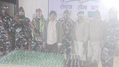बनकटवा: भारत-नेपाल सीमा पर 352 बोतल अवैध शराब जब्त, पुलिस-एसएसबी की संयुक्त कार्रवाई में एक तस्कर गिरफ्तार