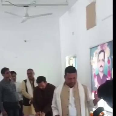 दुर्गावती: दुर्गावती प्रखंड सभागार कक्ष में सरपंच संघ के प्रखंड अध्यक्ष दिवंगत अशोक कुमार सिंह की श्रद्धांजलि सभा आयोजित