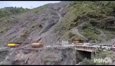 चकराता: ब्यास भूड कालसी संपर्क मार्ग की स्थिति जर्जर