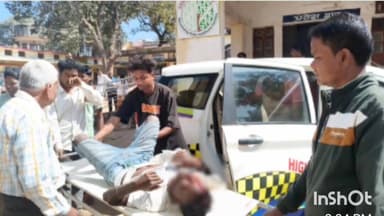 शंकरगढ़: कमारी मेन रोड में बाइक और कार के बीच हुई टक्कर, एक व्यक्ति को लगी गंभीर चोट, शंकरगढ़ हॉस्पिटल में जारी उपचार