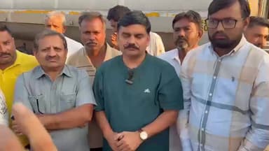 કુંકાવાવ: હનુમાન ખીજડીયા ગામે યુવરાજસિંહ જાડેજા દ્વારા દૂધ ઝડપી લેવામાં આવ્યો