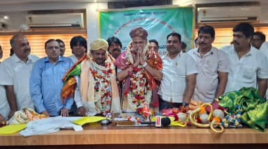 ಶಿರಸಿ: ಕೆಡಿಸಿಸಿ ಬ್ಯಾಂಕಿನ ಅಧ್ಯಕ್ಷರಾಗಿ ಶಿವರಾಮ ಹೆಬ್ಬಾರ್ ಉಪಾಧ್ಯಕ್ಷರಾಗಿ ಕೃಷ್ಣ ದೇಸಾಯಿ ಆಯ್ಕೆ