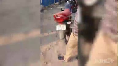 রতুয়া ১: সামসিতে দুটি বাইকের সংঘর্ষের ঘটনাকে কেন্দ্র করে ব্যাপক চাঞ্চল্য ছড়িয়ে পড়লো, আহত ২