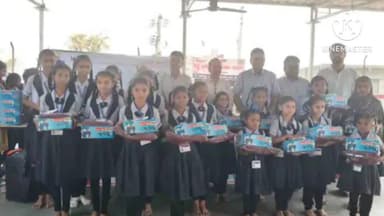 મહુધા: રઢુ પ્રાથમિક કન્યા શાળામાં 400 થી વધુ વિદ્યાર્થિનીઓને કિટનું વિતરણ