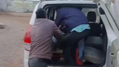 गुनौर: जमुनिया के पास ब्रेकर पर चढ़ते ही बाइक हुई अनियंत्रित, युवक गंभीर रूप से घायल, सतना रेफर