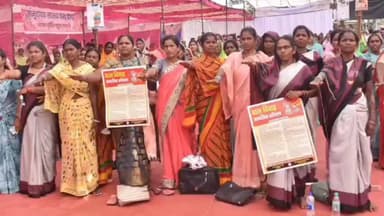 बालोद: स्वच्छता और बाल विवाह रोकथाम के लिए दिलाई गई शपथ, सामाजिक जिम्मेदारी निभाने की अपील की गई