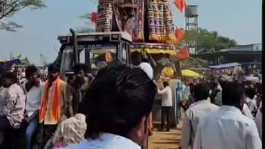 தேன்கனிகோட்டை: அகலக்கோட்டையில் உள்ள சிவன் கோவிலில் மகாசிவராத்திரியை முன்னிட்டு நடைப்பெற்ற தேர் திருவிழா, எம்எல்ஏ வழிபாடு