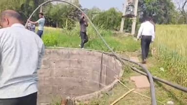 सुठालिया: सुठालिया में बिजली बिल बकाया होने पर बिजली विभाग ने किसानों के कुएं से पानी की मोटर निकाली, वीडियो आया सामने