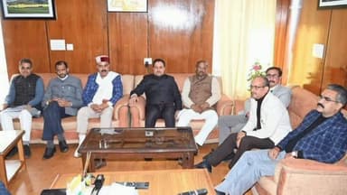 पधर: बजट सत्र से पहले भाजपा विधायक दल की बैठक, दरंग विधायक पूर्ण चंद ठाकुर भी हुए शामिल