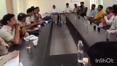 ରେଢାଖୋଲ: ରେଢ଼ାଖୋଲ ଡିଭିଜନର ତୋଳାଳୀ ଓ କର୍ମଚାରୀଙ୍କ ବିଭିନ୍ନ ସମସ୍ୟା ନେଇ ଡି ଏଫ୍ ଓ ଙ୍କ ସହ ଆଲୋଚନା