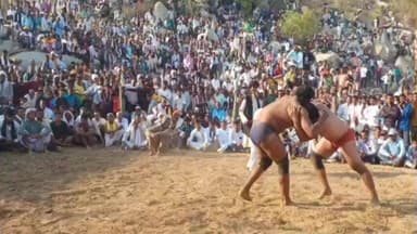 नीम चक बथानी: तेलारीन पहाड़ पर दंगल की गूंज, महिला पहलवान बनीं आकर्षण का केंद्र