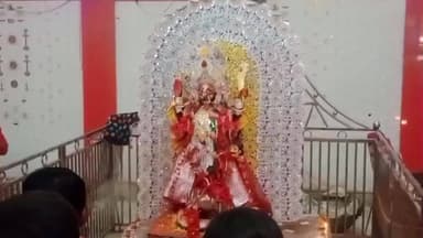 হবিবপুর: আমাবস্যার রাতে বুলবুলচন্ডীতে ভক্তিময় পরিবেশ, একাধিক কালীমন্দিরে জাঁকজমকপূর্ণ পূজা