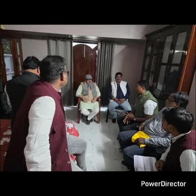 बारसोई: सांसद तारिक अनवर ने बिजली विभाग के अधिकारियों के साथ की मीटिंग, दिए आवश्यक दिशा निर्देश