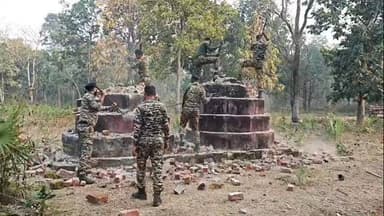 नक्सलियों का स्मारक जवानों ने गिराया#chhattisgarhnews #sukma #jagdalpur #bastartv #naxalnews