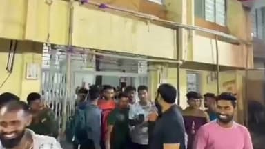 सेनगाव: चौथ्या दिवशीही आ.बांगर यांच्या तर्फे पोलीस भरतीसाठी आलेल्या तरूणांची अल्पोपहाराची व्यवस्था