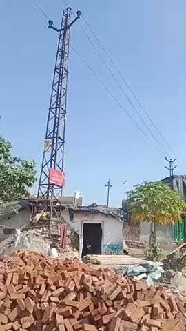 jhalawad Sachin vihar colony dhanwada mein flat ke uddhar Pol Makan ke andar a rahe hain