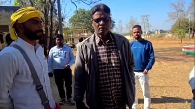 बरकट्ठा: आदिवासी विकास उच्च विद्यालय शिलाड़ीह में गुणवत्तापूर्ण शिक्षा, पर शिक्षकों की आर्थिक स्थिति खराब