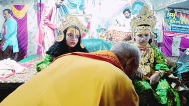 “भक्ति रस में डूबा सुडौर गांव, श्रीमद्भागवत कथा में सुदामा चरित्र का मार्मिक वर्णन”
#श्रीमद्भागवत_कथा
#सप्ताहिक_कथा
#संग...