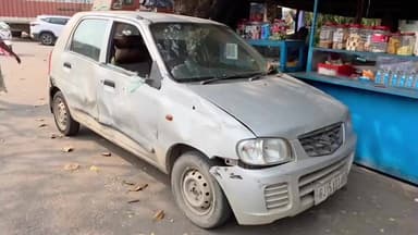 પારડી: દમણી છાપા બ્રિજ પાસે એક કન્ટેનરના ચાલકે કારને અડફેટે લઈ 25 હજાર કિંમતની નુકસાની પહોંચાડતા પારડી પોલીસ મથકે ફરિયાદ