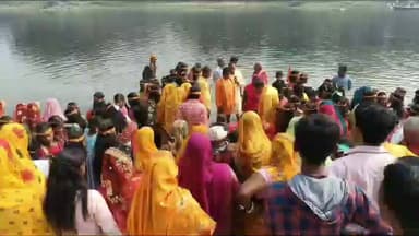 बंदरा: बंदरा में चार दिवसीय धार्मिक कार्यक्रम का शुभारंभ, 251 कन्याओं ने निकाली कलश शोभायात्रा