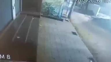 తణుకు: తణుకు సజ్జాపురంలో టెక్స్టైల్ దుకాణంలో చోరీ, సీసీ ఫుటేజ్ ఆధారంగా దర్యాప్తు