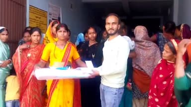 बरकट्ठा: बरकट्ठा में प्रधानमंत्री उज्ज्वला योजना के तहत 81 लाभार्थियों के बीच गैस का वितरण