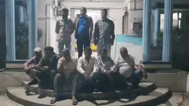 તાલાળા: LCBપોલીસે ભોજદે ગામે થી જાહેરમા જુગાર રમતા 6 ઇસમોને 2,06,500 ના મુદામાલ સાથે ઝડપી પાડી તાલાલા પોલીસ સ્ટેશનમા ગુન્હો દાખલ