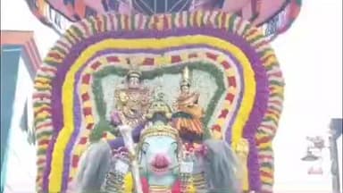 అధికారానంది, కామదేను వాహనంపై భక్తులకు దర్శనం ఇచ్చిన ఆది దంపతులు