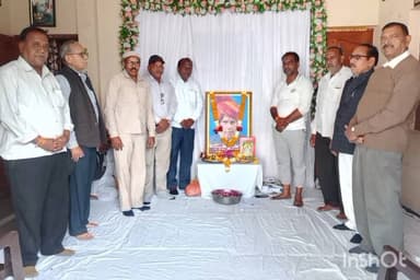 हाटपिपल्या: अजाक्स संघ ने दी श्रद्धांजलि