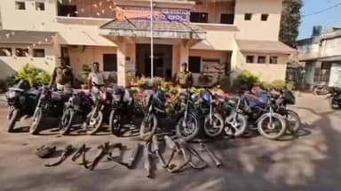 ରାଜଗାଙ୍ଗପୁର: ବିକଟାଳ ଶବ୍ଦ କରୁଥିବା ୧୧ ବାଇକ ଜବତ ୪୫ ହଜାର ଟଙ୍କା ଫାଇନ