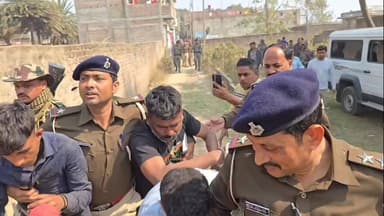 नाथनगर: नाथनगर में लूम की आड़ में चल रही मिनी गन फैक्ट्री, बंगाल-बिहार STF की संयुक्त कार्रवाई में 5 गिरफ्तार