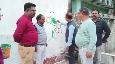 মাথাভাঙা ২: তৃণমূলের পক্ষ থেকে মাথাভাঙ্গা বিধানসভা এলাকায় বিভিন্ন জায়গায় দেওয়াল লিখনের মাধ্যমে প্রচার শুরু করলেন