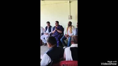 दिनारा: बेलवैया में आयोजित कांग्रेस पार्टी की बैठक में बोकारो विधायक श्वेता सिंह ने संगठन के सृजन पर की चर्चा