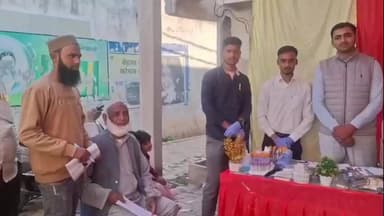 रुदौली: रुदौली तहसील क्षेत्र के भेलसर गांव में फलाह-ए-इंसानियत कमेटी द्वारा भव्य निःशुल्क मेडिकल कैंप का आयोजन हुआ