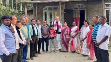 তেজপুৰ: শোণিতপুৰ জিলাৰ বৰআটি গাঁৱত উপস্থিত হৈ ৰাইজৰ সৈতে মত বিনিময় ভাৰতীয় জনতা পাৰ্টিৰ ৰাজ্যিক উপ সভাপতিৰ