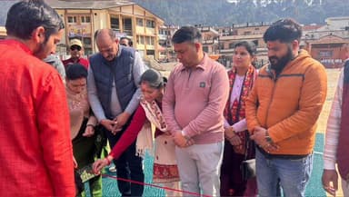 डुंडा: उत्तरकाशी के रामलीला मैदान में प्रथम सौरभ मेमोरियल क्रिकेट टूर्नामेंट का भव्य शुभारंभ हुआ