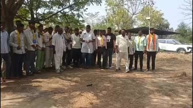 લીમખેડા: શિક્ષકોને કૂતરાઓની ગણતરીની કામગીરી સોંપવાના નિર્ણયના વિરોધમાં આમ આદમી પાર્ટી દ્વારા આવેદનપત્ર આપ્યું