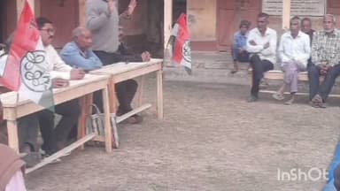 তুফানগঞ্জ ২: ভানুকুমারী ১ নং অঞ্চলের ৯/১০৫ নং বুথে আয়োজিত তৃণমূলের তরফে বুথ কমিটির আলোচনা সভা