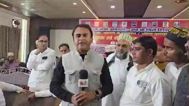 खलीलाबाद: सपा नेता इसाक अंसारी के नेतृत्व में 'जिसकी जितनी संख्या भारी, उसकी उतनी हिस्सेदारी' का नारा लेकर एक हुए पसमांदा मुसलमान