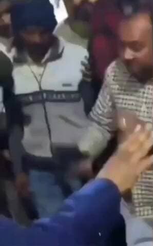 सैफई: सैफई के यूपीयूएमएस ट्रॉमा सेंटर में तीमारदार से मारपीट, 3 सुरक्षाकर्मी हुए कार्यमुक्त