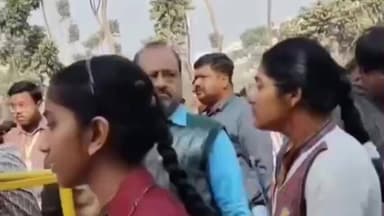 पुनपुन: पुनपुन के केंद्रों पर मैट्रिक परीक्षा शांतिपूर्ण ढंग से दो पालियों में संपन्न