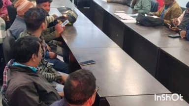 सोनभद्र बंशी सुर्यपुर: बंसी प्रखंड कार्यालय में बीएलओ की बैठक आयोजित की गई